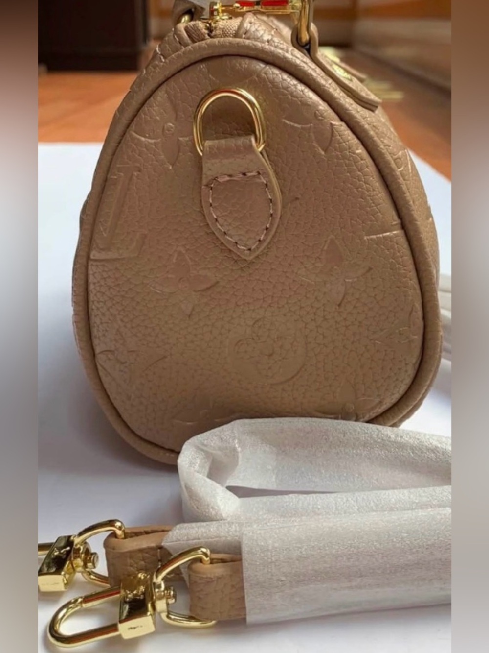 Fashionable Beige Embossed Satchel - Picture 4 of 4